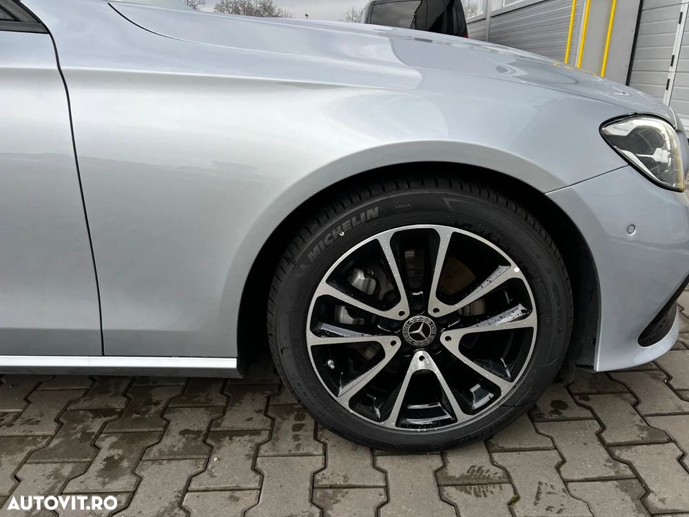 Mercedes-Benz E 220 d MHEV Aut. - 12