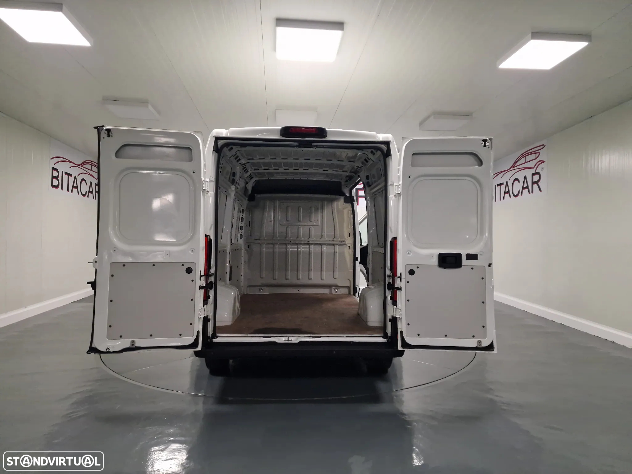 Peugeot BOXER 2.2 BLUEHDi 335 L2H2 Pro GPS CAM. TRASEIRA IVA DEDUTIVEL - 34
