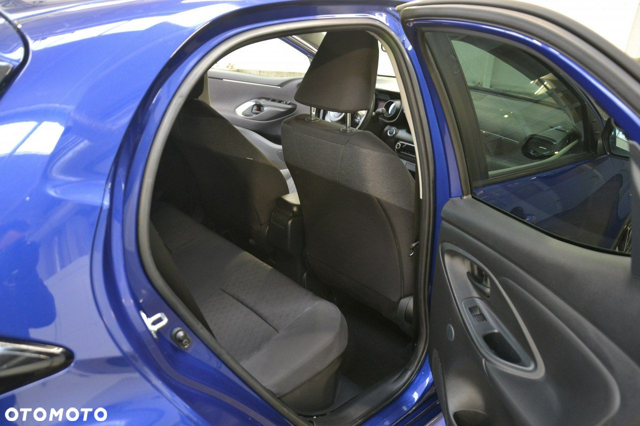 Toyota Yaris - 24