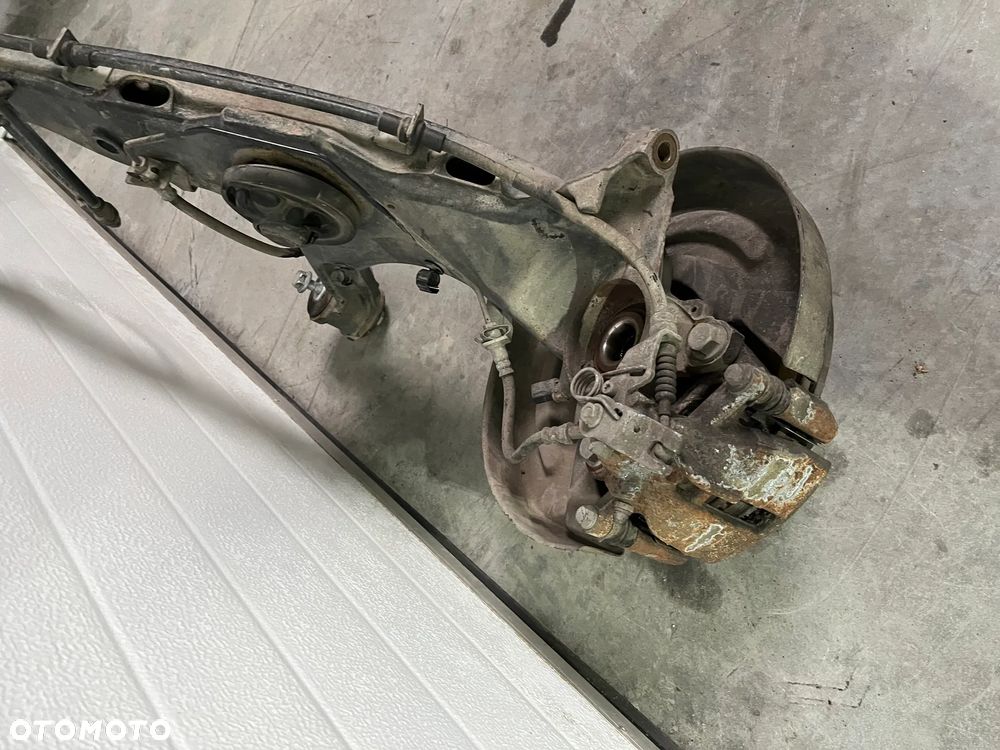 ZWROTNICA WAHACZ STRONA LEWY TYŁ  VW T6 21R 7E0501413A - 2