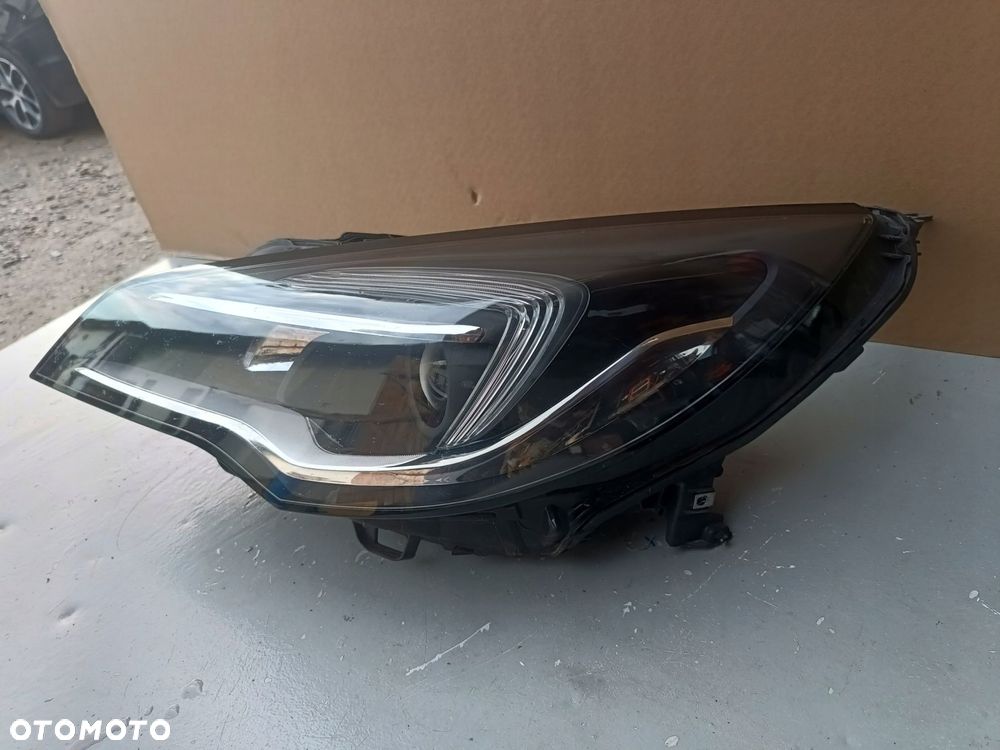 opel astra k v 15r- lampa lewy przód - 2