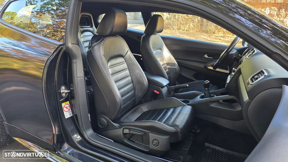 Volkswagen Scirocco 2.0 TDI Million — fotografia 11