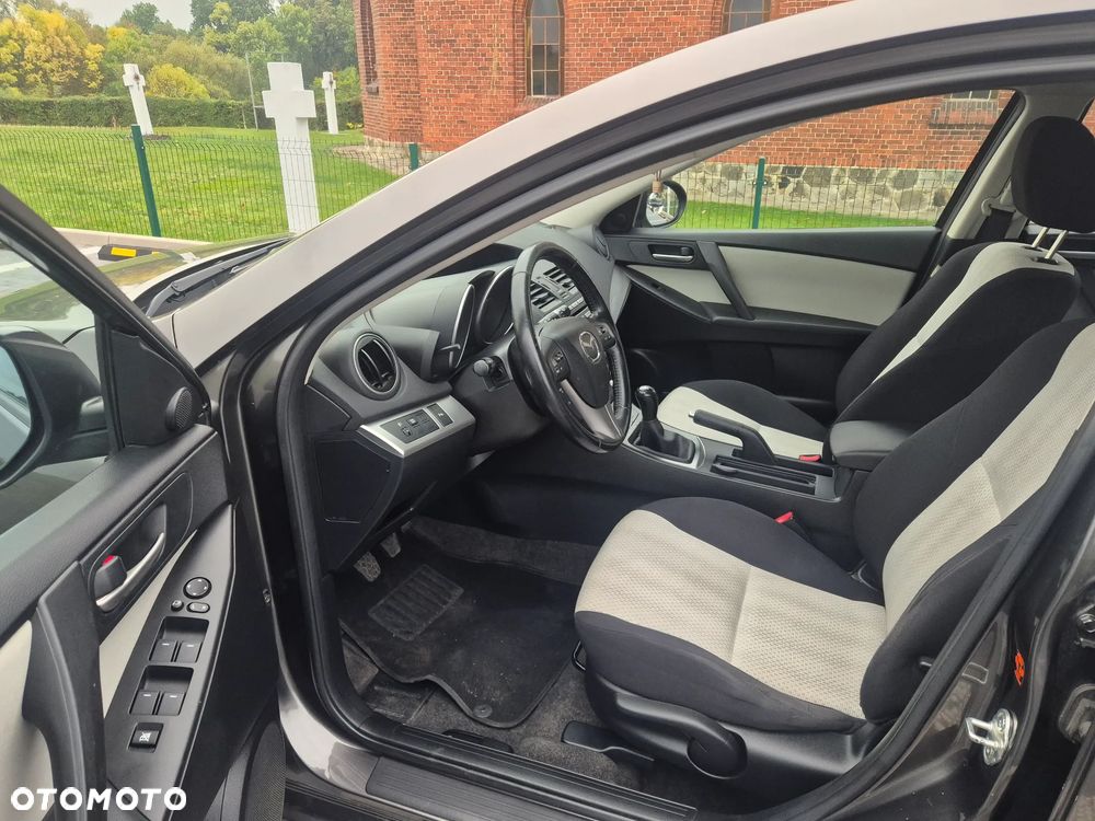 Mazda 3 - 9