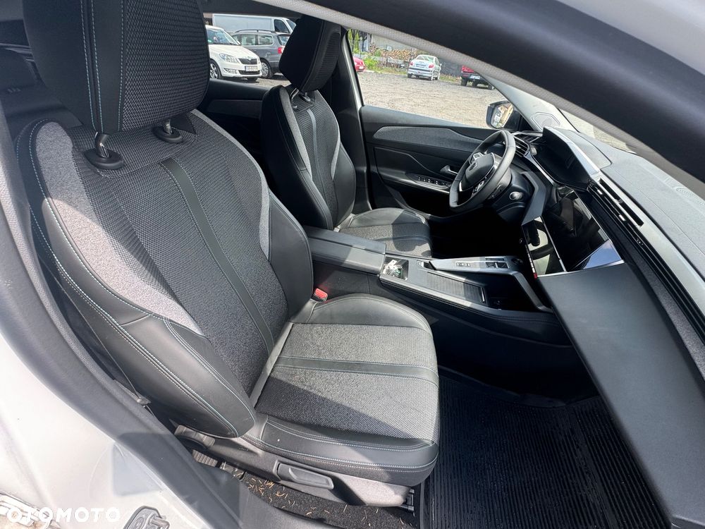 Peugeot 308 BlueHDi 130 EAT8 Allure Pack - 15