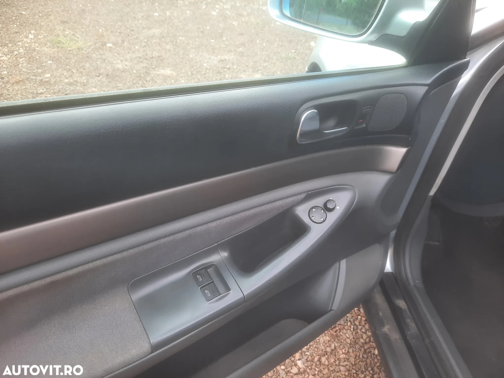 Audi A4 1.6 - 9