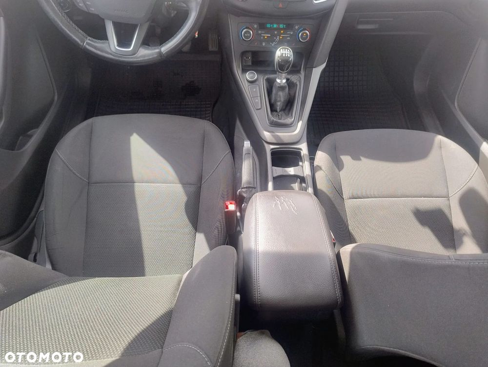 Ford Focus - 12