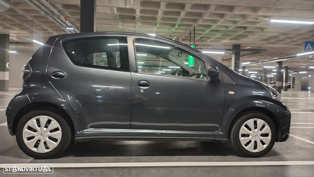 Toyota Aygo 1.0 + AC - 4