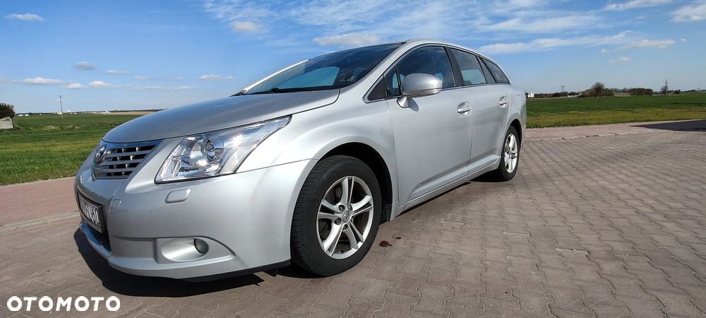 Toyota Avensis 2.0 Sol plus - 3