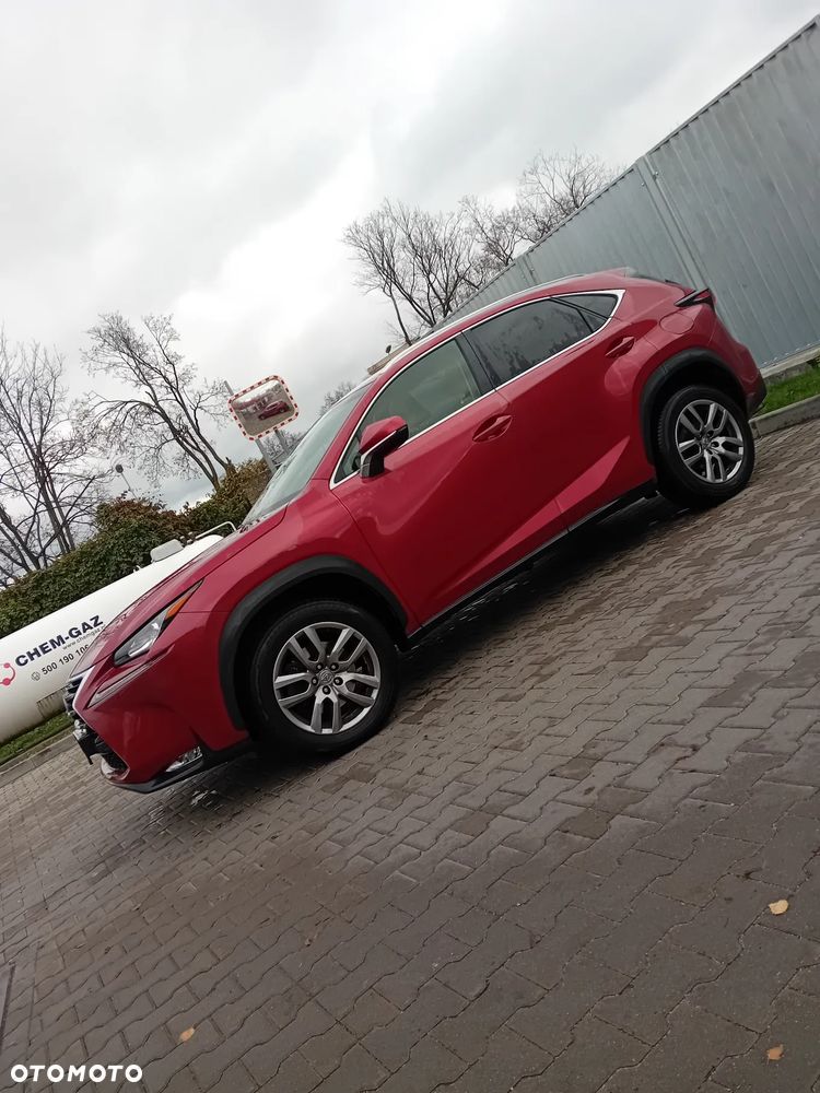 Lexus NX 200t Comfort AWD - 2