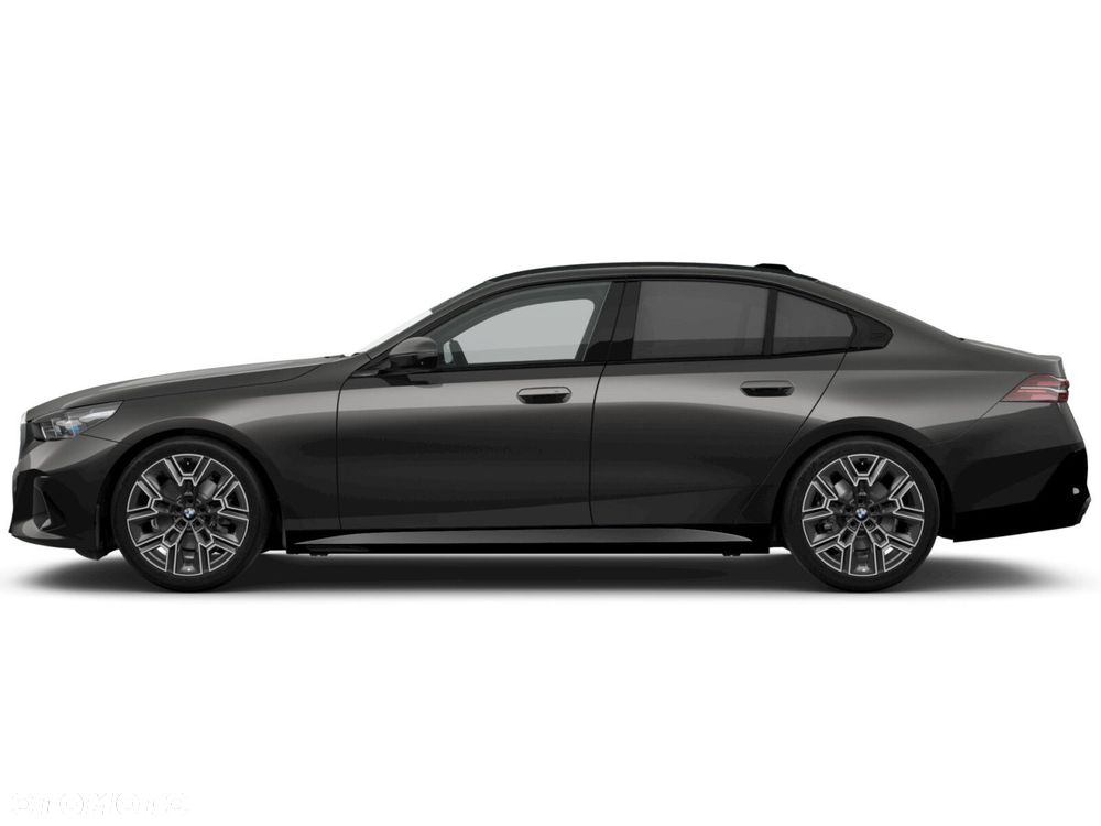 BMW Seria 5 520d xDrive mHEV M Sport - 5