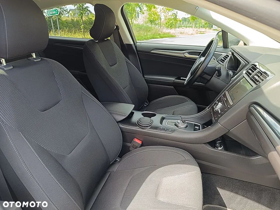 Ford Mondeo 2.0 EcoBlue Titanium - 26