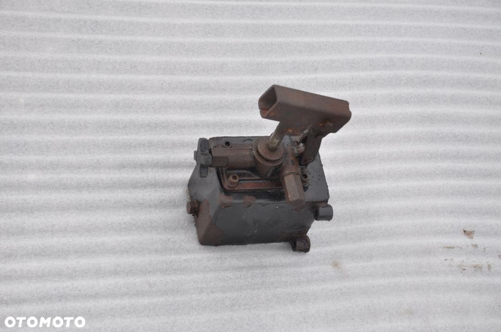 POMPA WYWROTU KABINY TEREX TA25 TA27 170101/ 170100 - 8