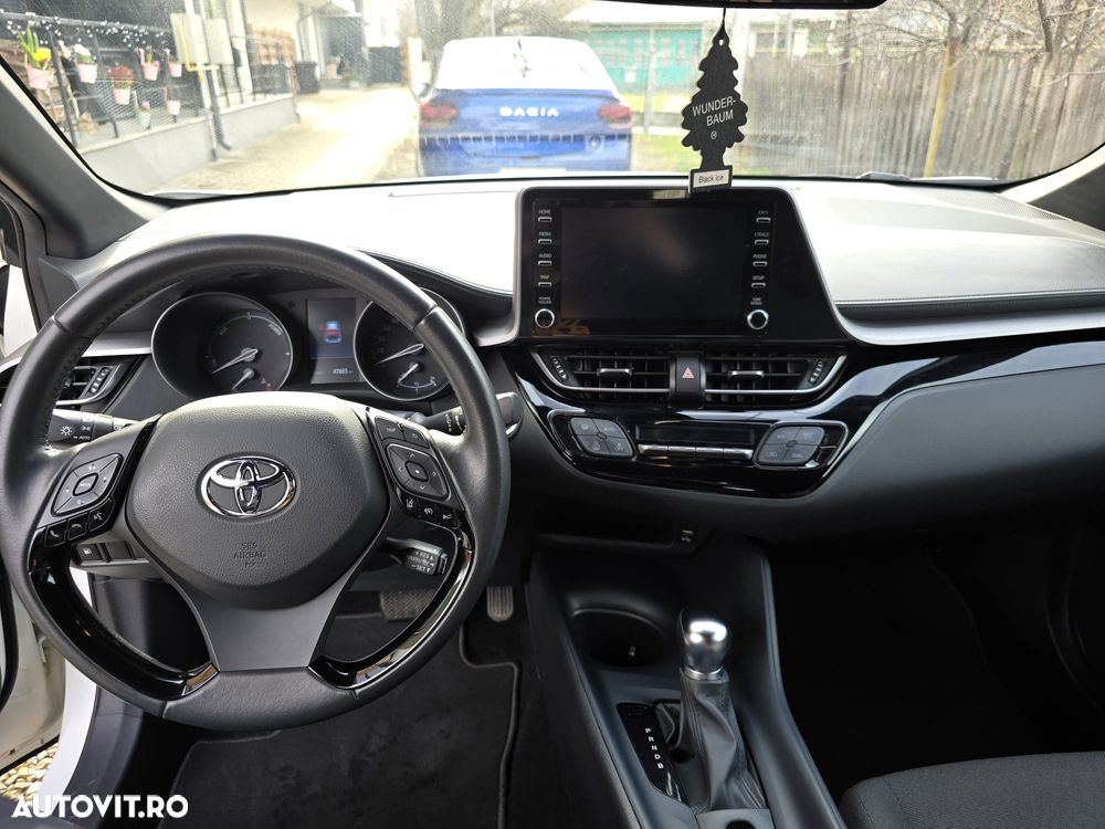 Toyota C-HR - 4