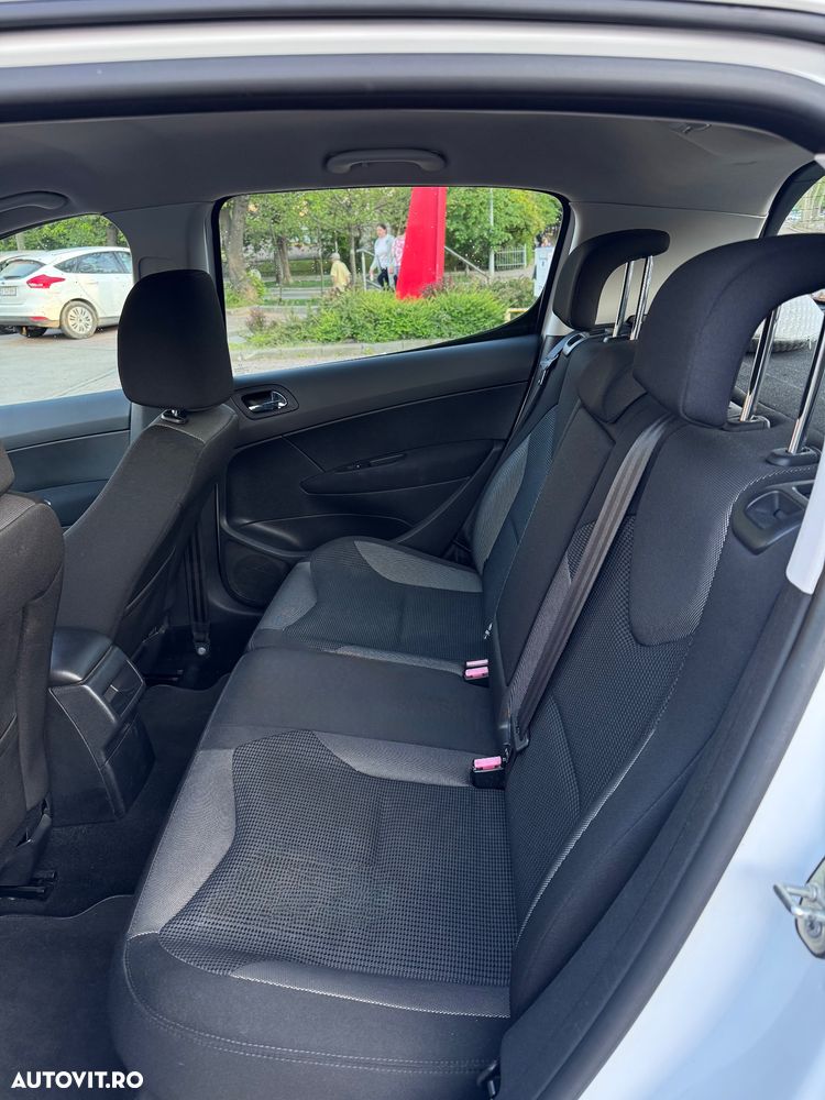Peugeot 308 - 22