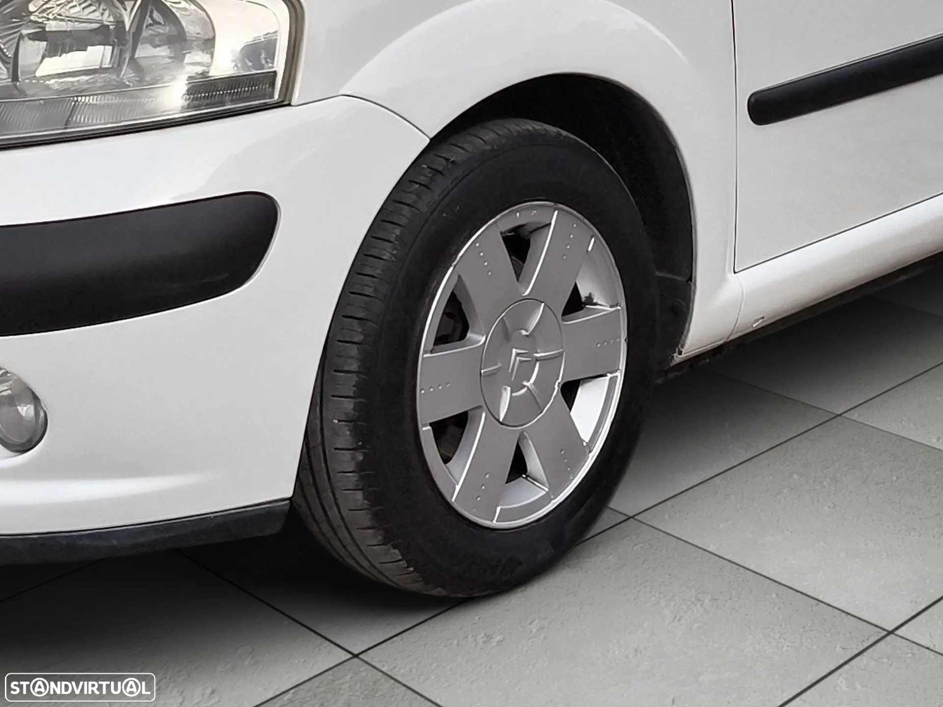 Citroën C3 1.4 HDi Exclusive - 6