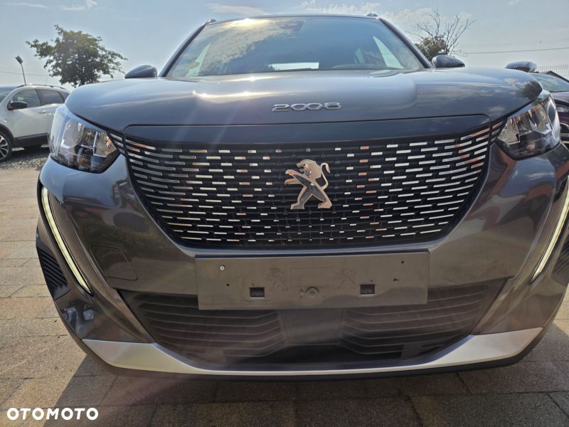 Peugeot 2008 BlueHDi 130 Allure S&S EAT8 - 18