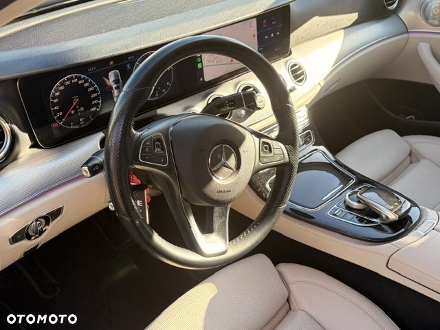 Mercedes-Benz Klasa E 220 d 4-Matic 9G-TRONIC - 5
