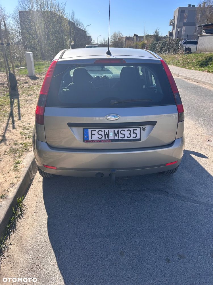 Ford Fiesta 1.4 Ghia - 2