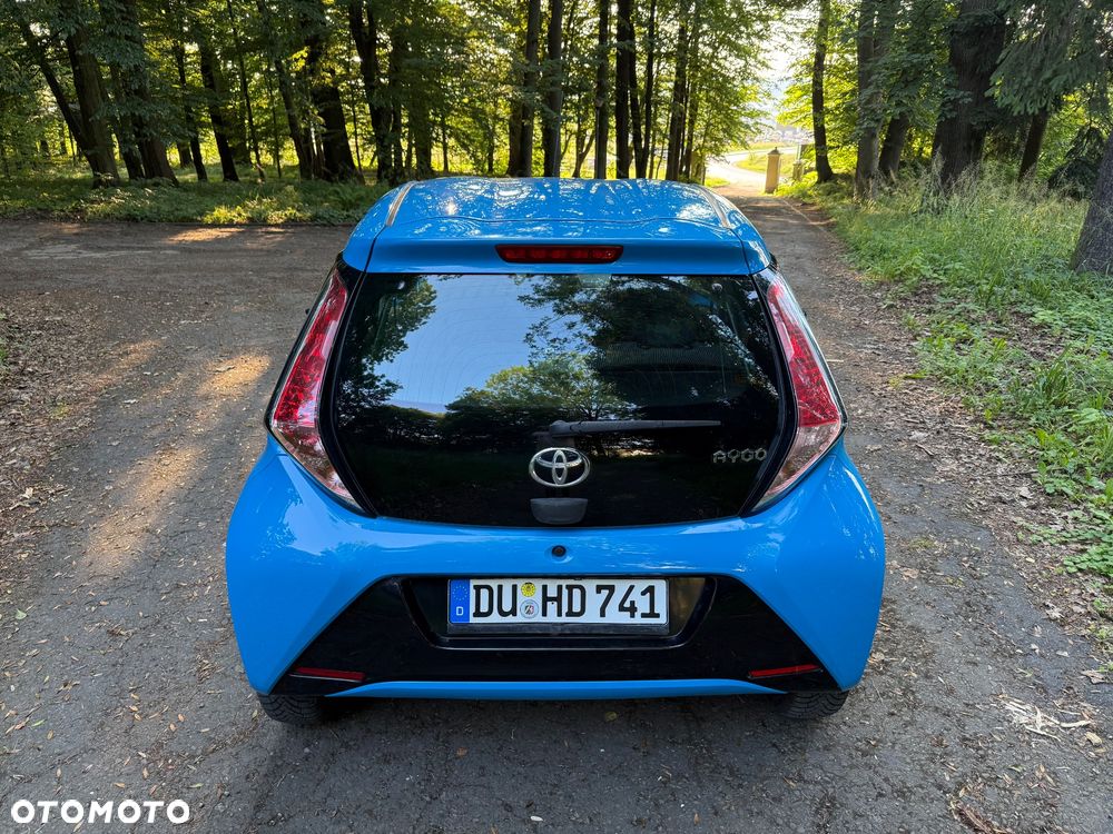 Toyota Aygo x-play touch - 7