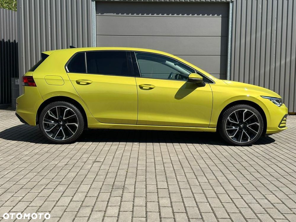 Volkswagen Golf 1.5 eTSI Life DSG - 6
