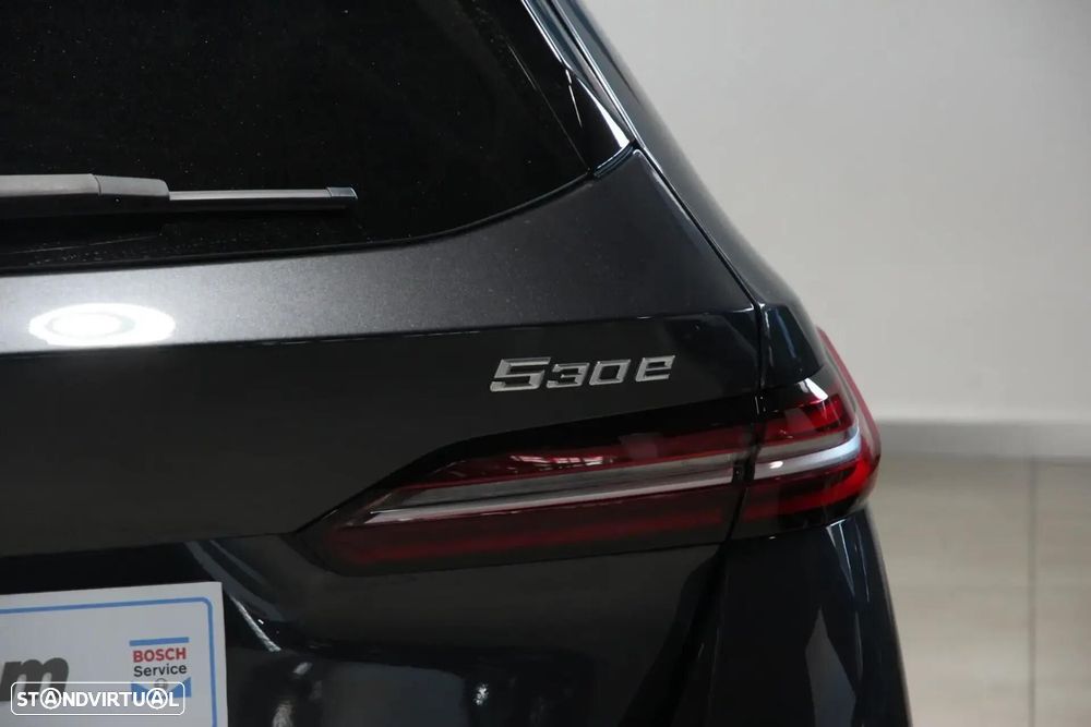 BMW 530 e Pack Desportivo M - 31