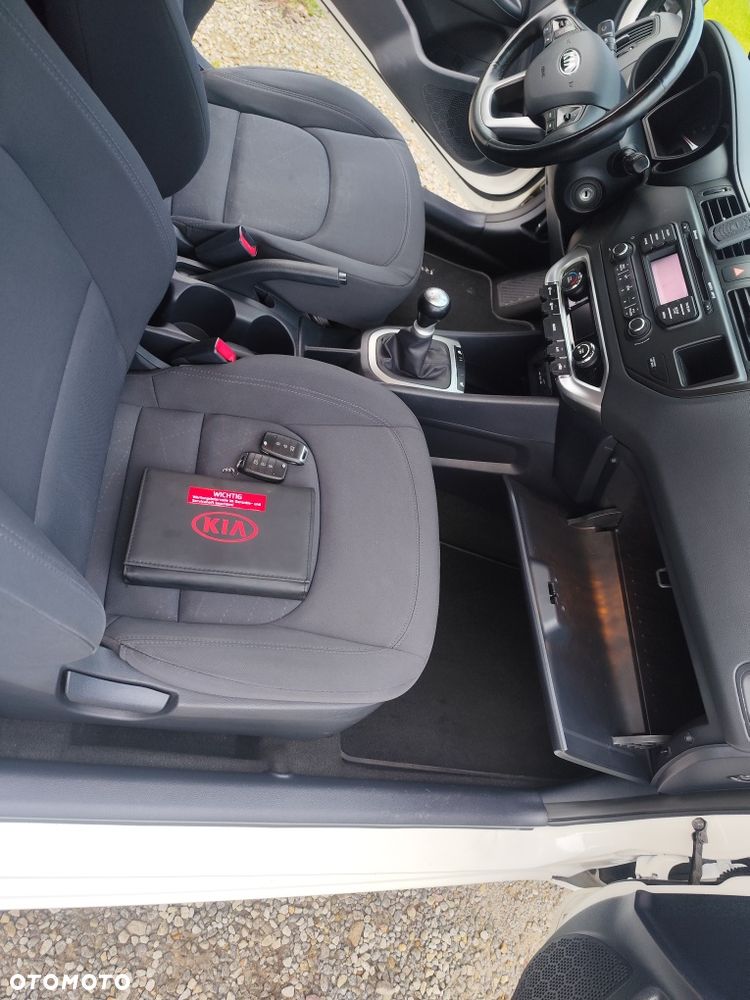 Kia Rio - 3