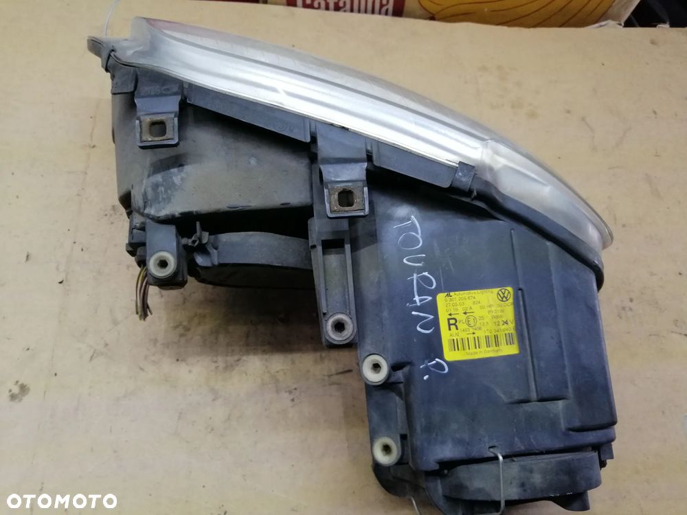 Volkswagen Touran Caddy lampy przód Xenon komplet - 19