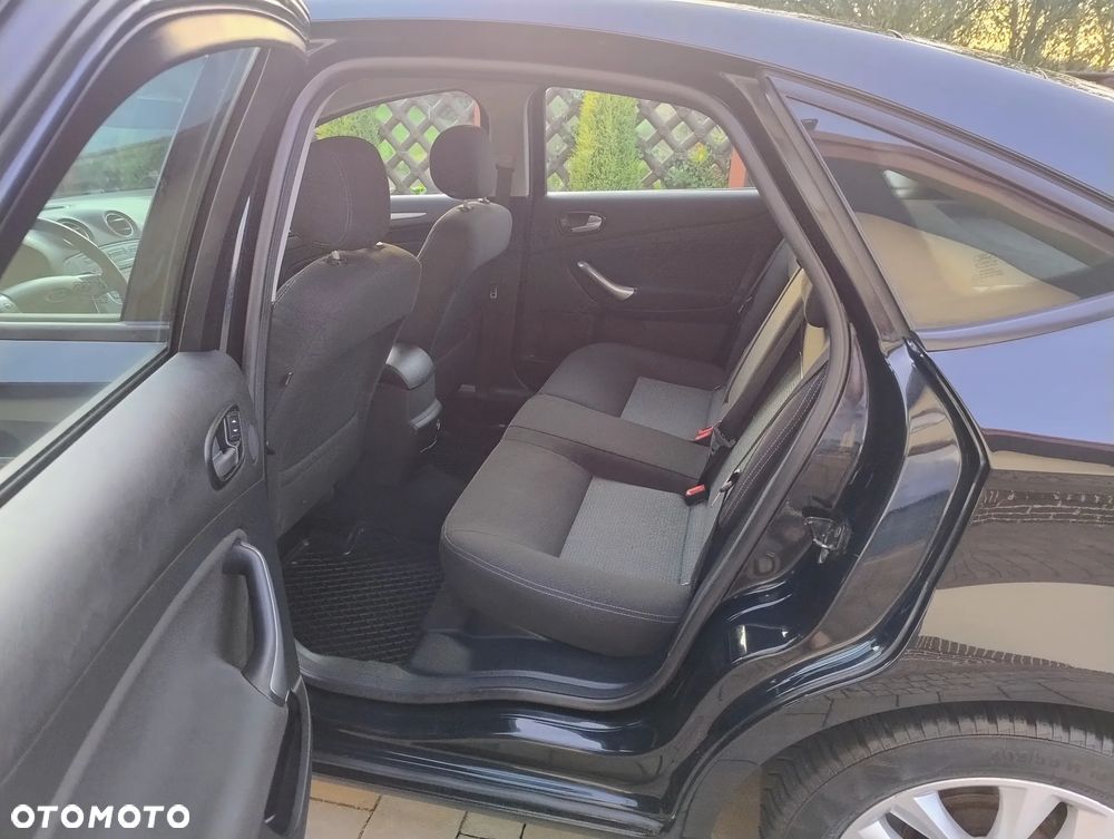 Ford Mondeo 1.8 TDCi Gold X - 12