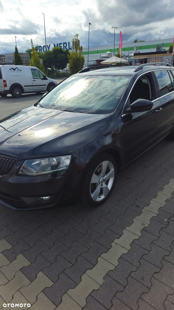 Skoda Octavia 2.0 TDI Ambition DSG - 2