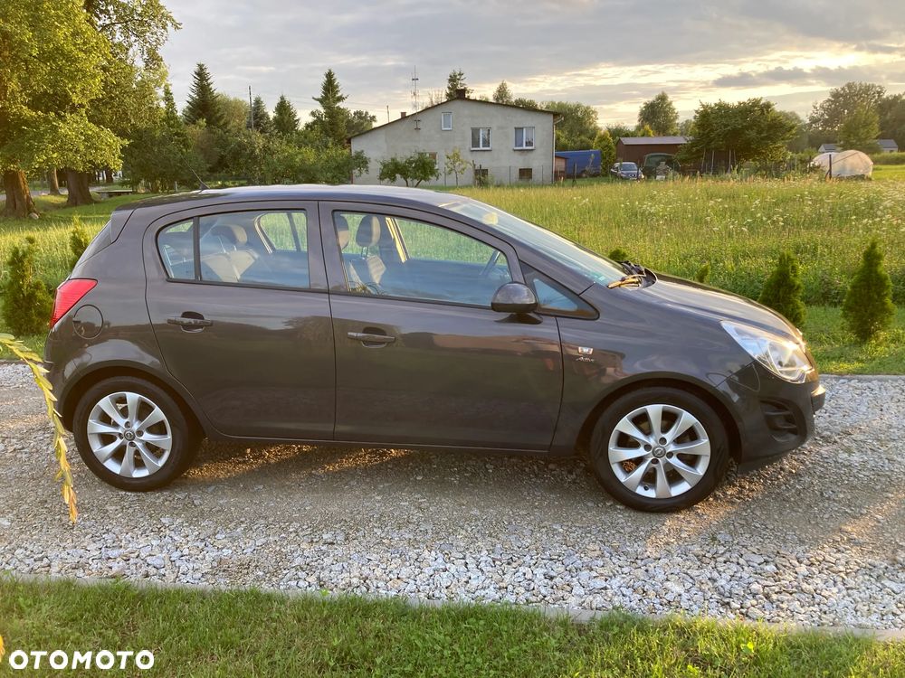 Opel Corsa - 4