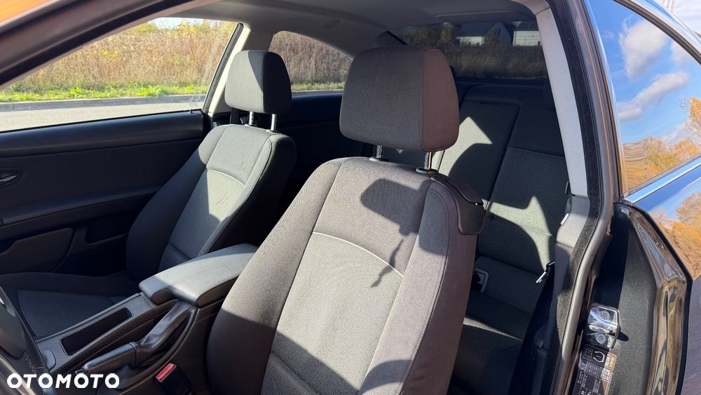 BMW Seria 3 325i - 13