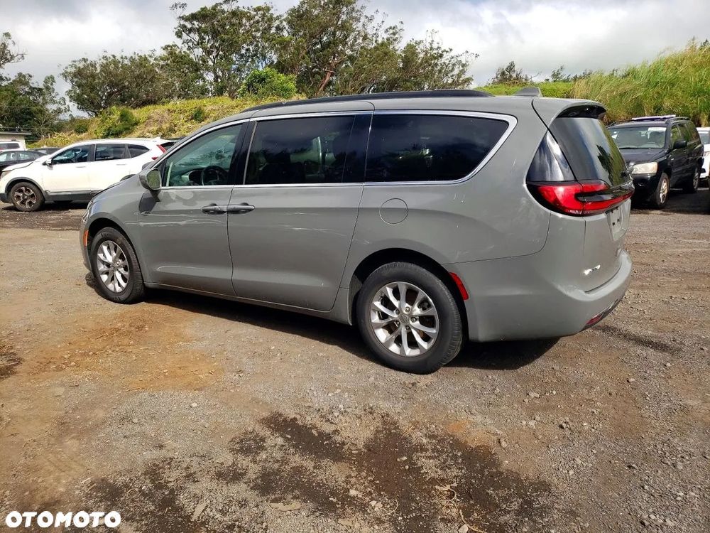 Chrysler Pacifica - 3