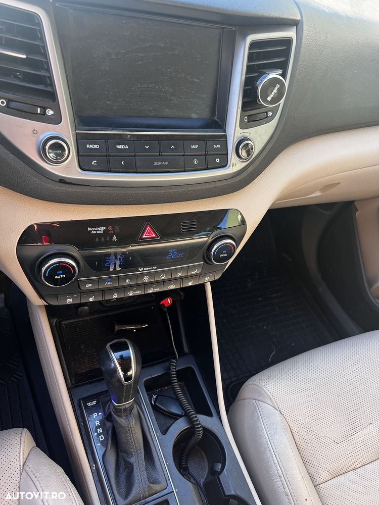 Hyundai Tucson 2.0 CRDI 4WD 6AT Luxury Pack+ - 4