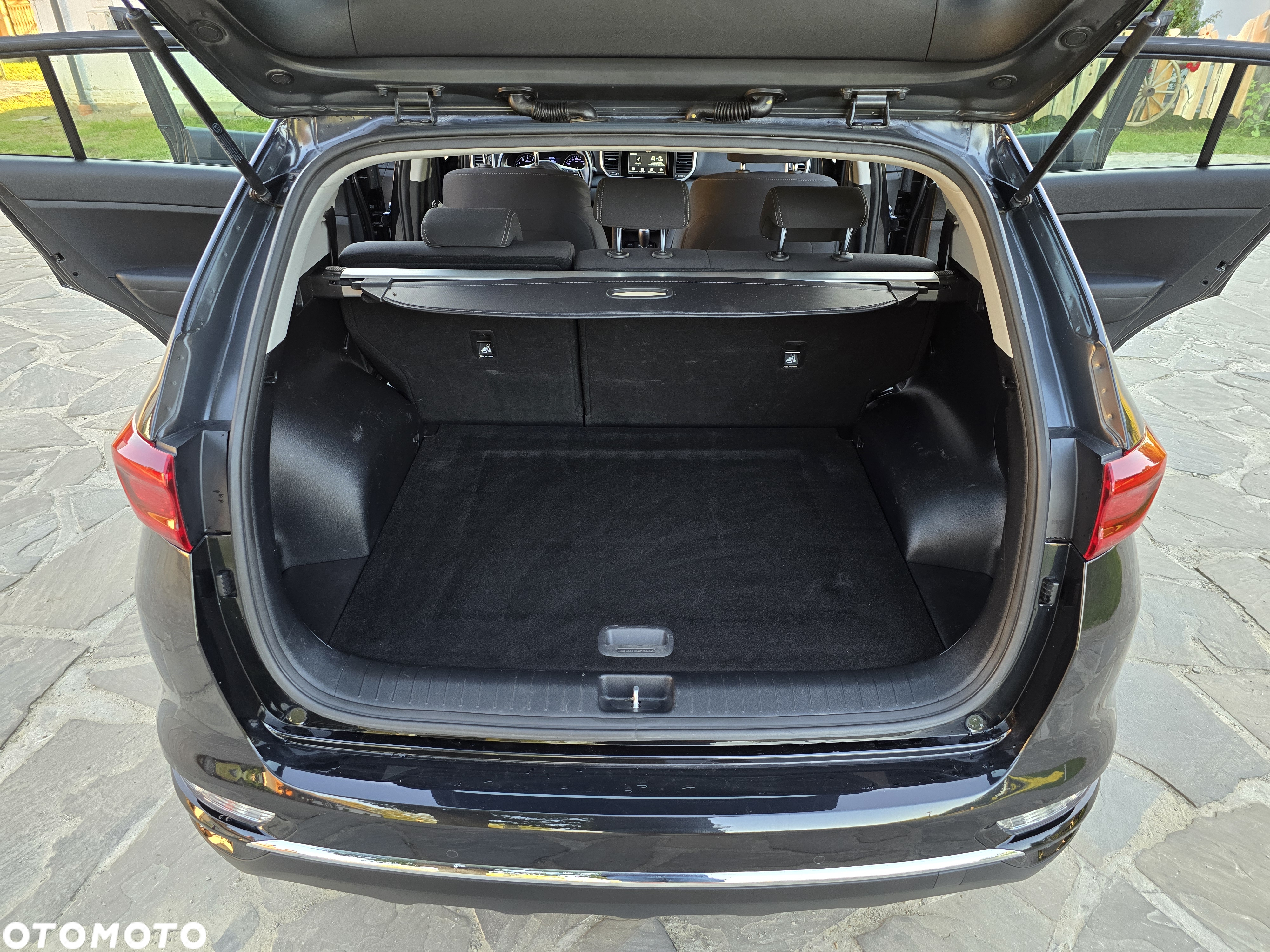Kia Sportage 1.6 T-GDI AWD VISION - 33