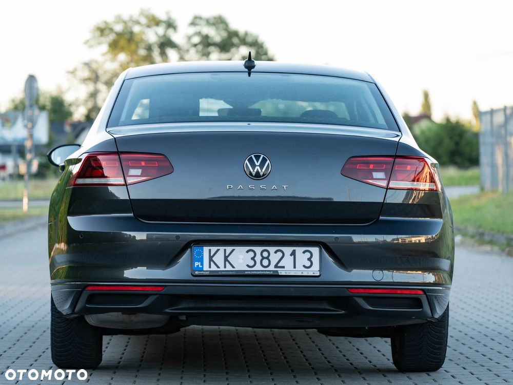 Volkswagen Passat 1.5 TSI EVO Business - 5