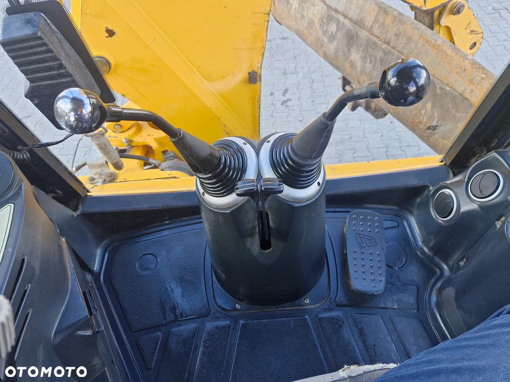 JCB 4cx - 14