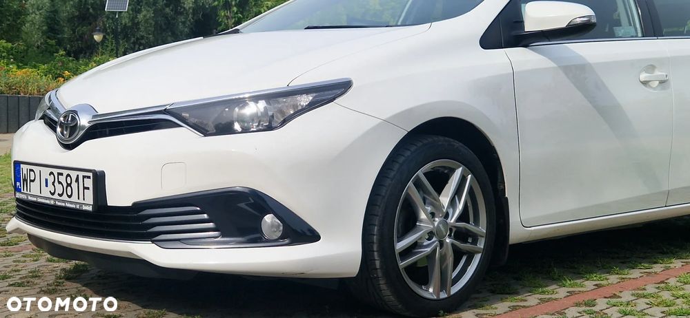 Toyota Auris 1.6 Active - 10