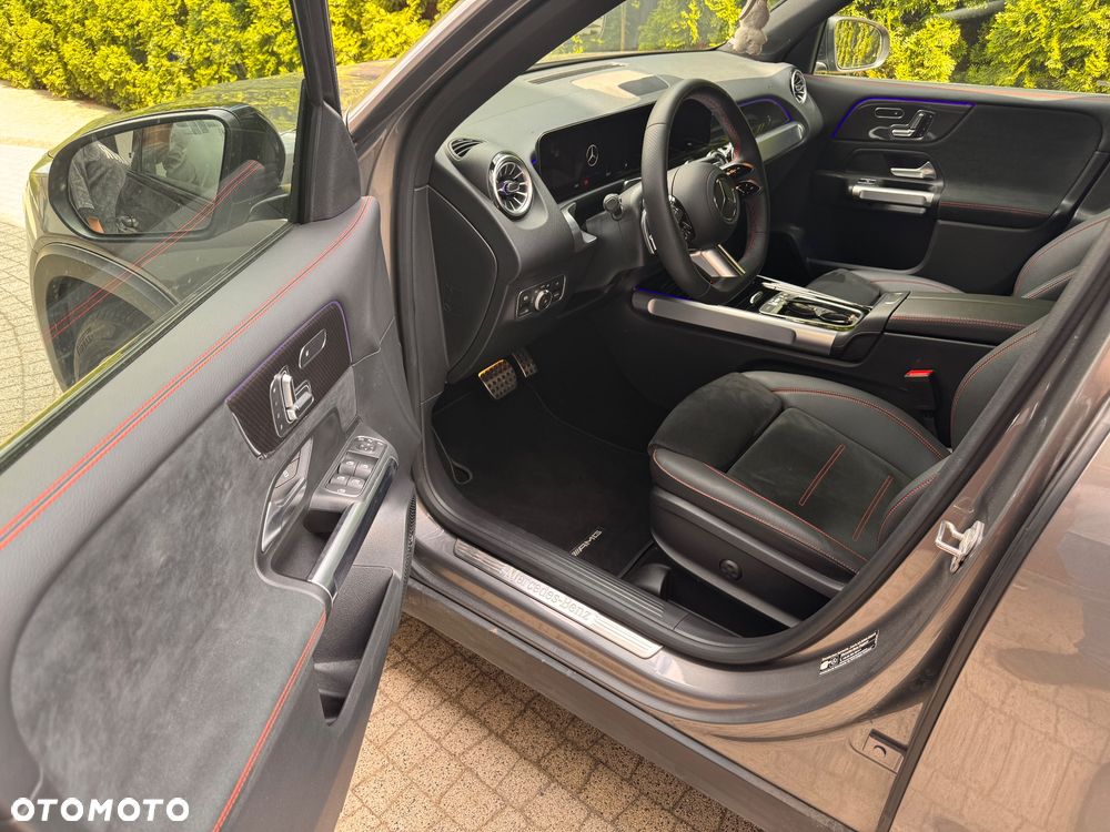 Mercedes-Benz GLB 220 d 4-Matic AMG Line 8G-DCT - 17