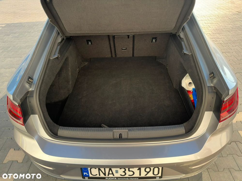 Volkswagen Arteon 2.0 TDI SCR R-Line DSG - 12
