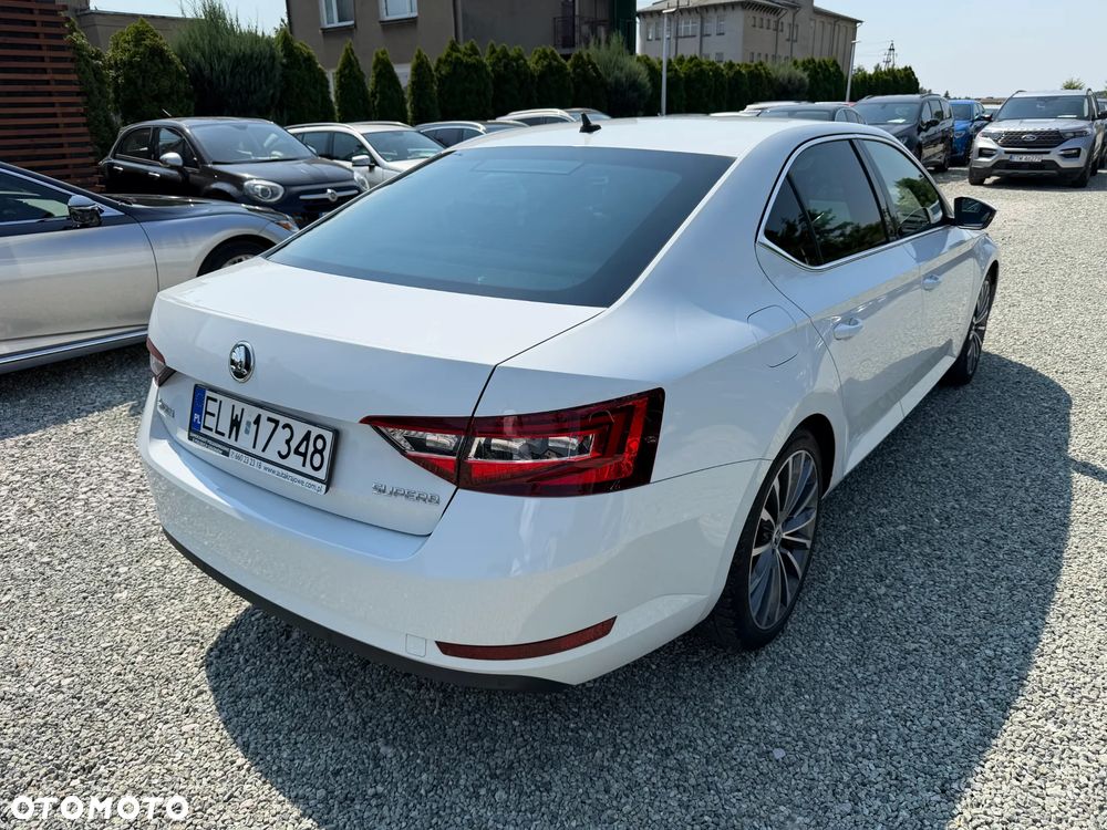 Skoda Superb 2.0 TDI DSG L&K - 20