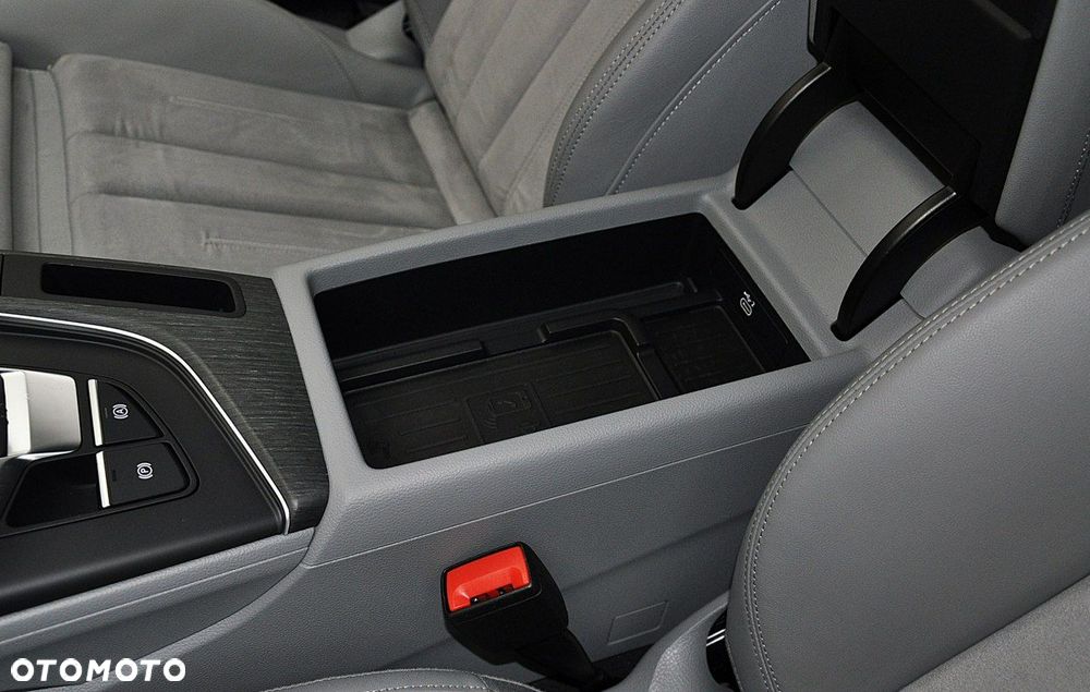 Audi A4 Allroad - 22