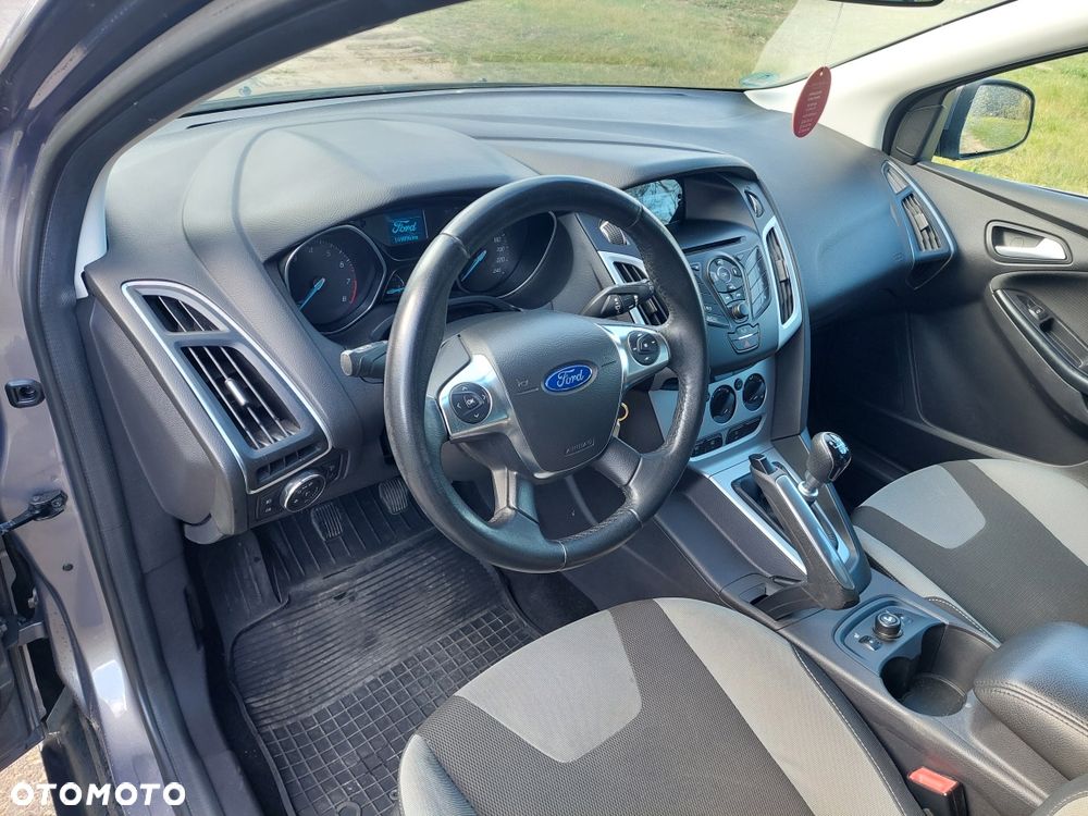Ford Focus - 8