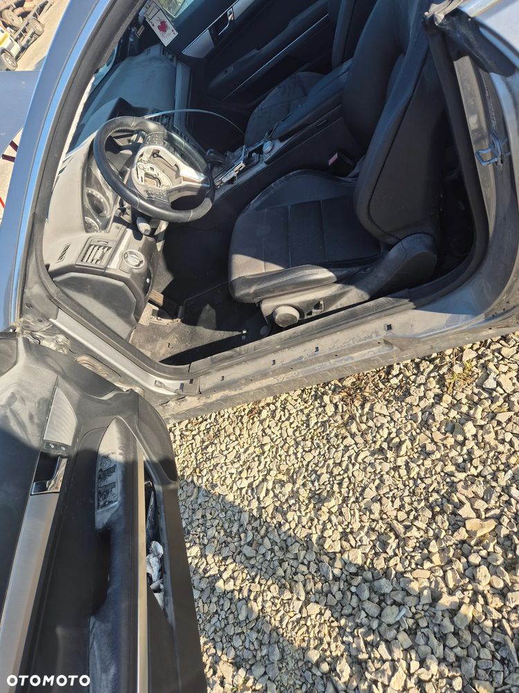 Mercedes-Benz Klasa E - 8