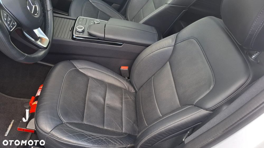 Mercedes-Benz GLE - 12