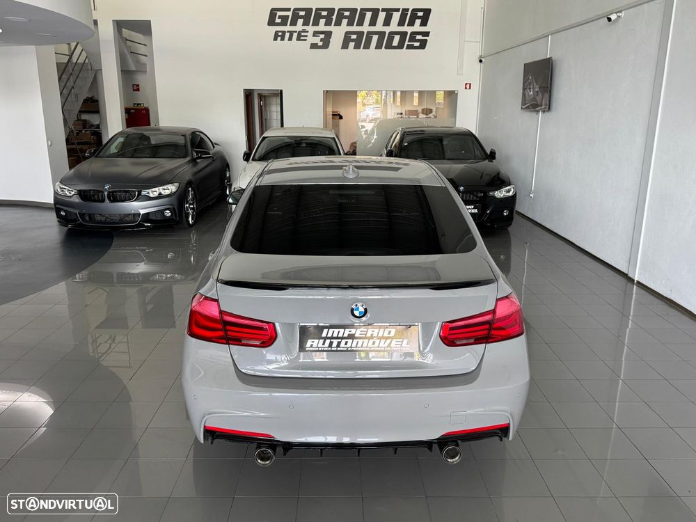 BMW 330 e iPerformance Pack M - 8