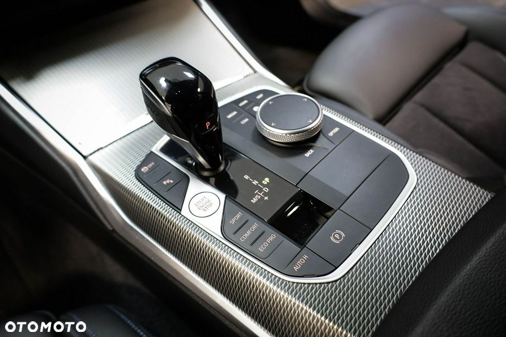 BMW Seria 3 320d M Sport sport - 21