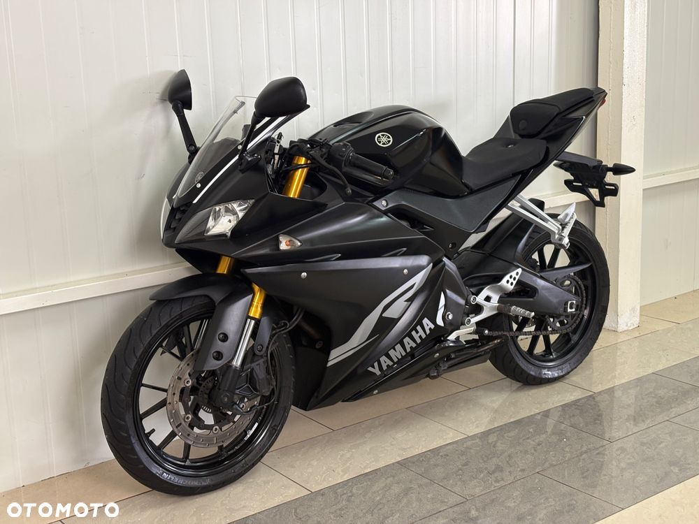 Yamaha YZF - 6