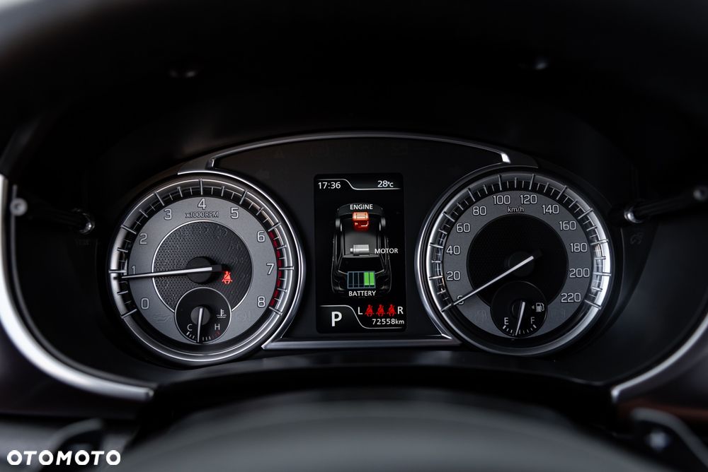 Suzuki Vitara 1.5 Dualjet Hybrid AGS Comfort+ "SHINKAI" - 30