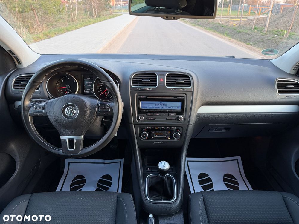 Volkswagen Golf 1.6 TDI DPF BlueMotion Technology Team - 6