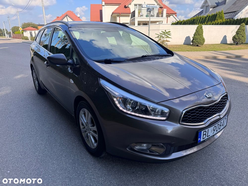 Kia Ceed Cee'd 1.6 GDI Business Line - 11